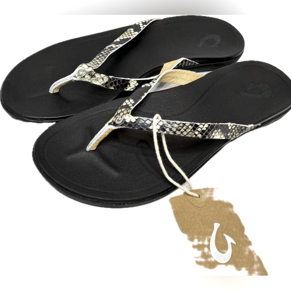 OluKai Women’s Ho’opio Leather Sandal - Mineral Grey